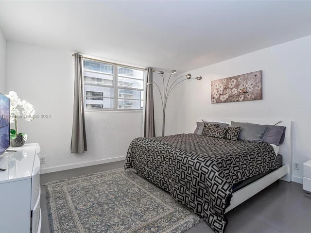 4001 S Ocean Dr # 8F, Hollywood FL 33019