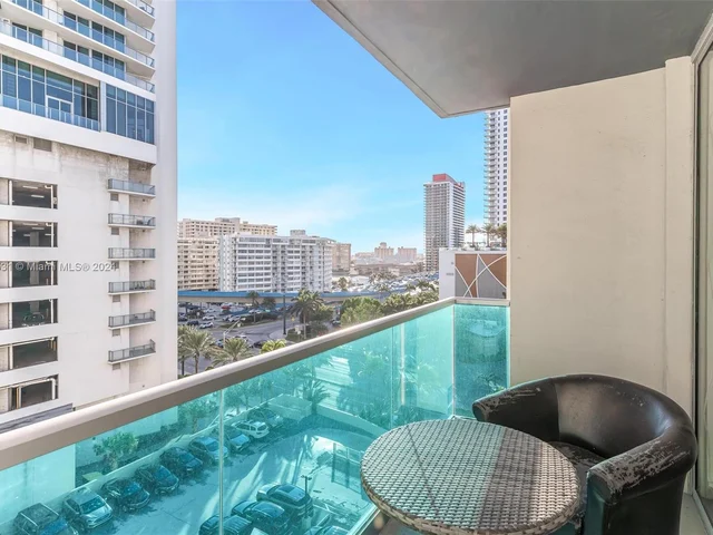 4001 S Ocean Dr # 8F, Hollywood FL 33019