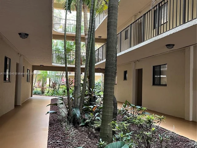 8015 SW 107th Ave # 102, Miami FL 33173