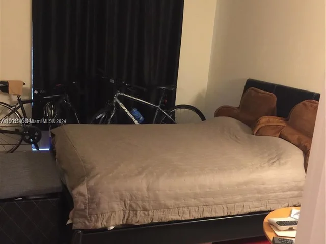 8015 SW 107th Ave # 102, Miami FL 33173