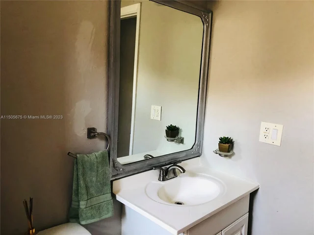 710 NE 14th Pl # 710, Fort Lauderdale FL 33304