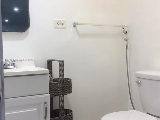 351 188th St, Sunny Isles Beach FL 33160