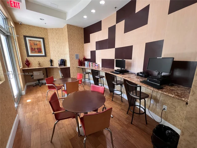 1830 Radius Dr # 1318, Hollywood FL 33020