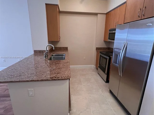 1830 Radius Dr # 1318, Hollywood FL 33020