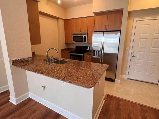 1830 Radius Dr # 1318, Hollywood FL 33020