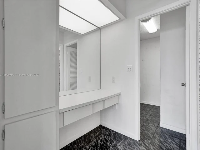 2500 Parkview Dr # 2307, Hallandale Beach FL 33009