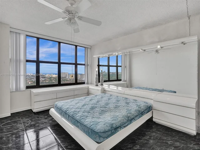 2500 Parkview Dr # 2307, Hallandale Beach FL 33009