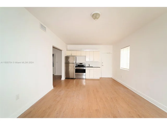 1219 Meridian Ave # 4, Miami Beach FL 33139