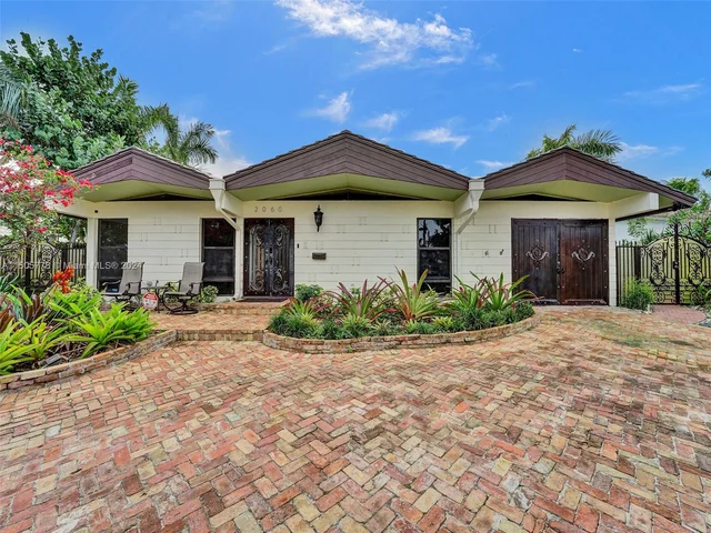 2060 NE 55th St, Fort Lauderdale FL 33308