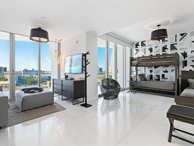 16901 Collins Ave # 901, Sunny Isles Beach FL 33160