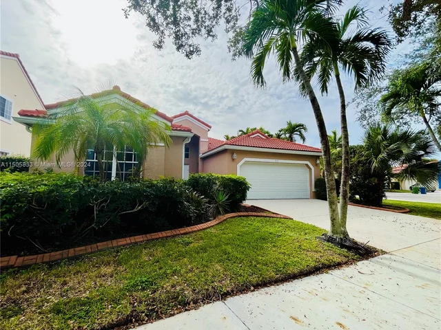 612 Cambridge Ter, Weston FL 33326