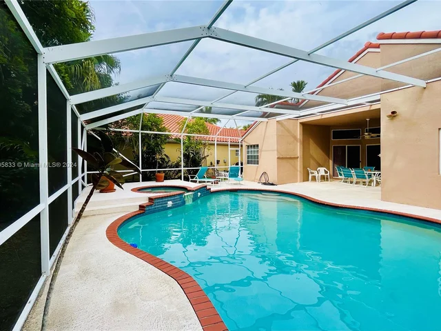 612 Cambridge Ter, Weston FL 33326