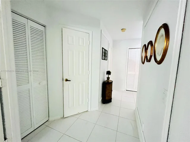 612 Cambridge Ter, Weston FL 33326