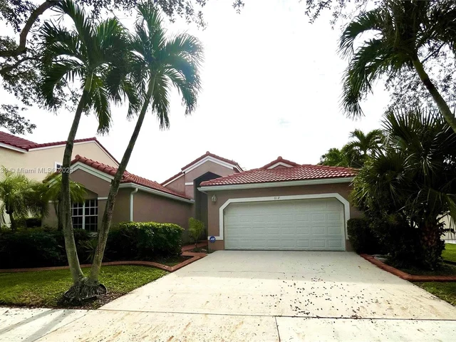 612 Cambridge Ter, Weston FL 33326