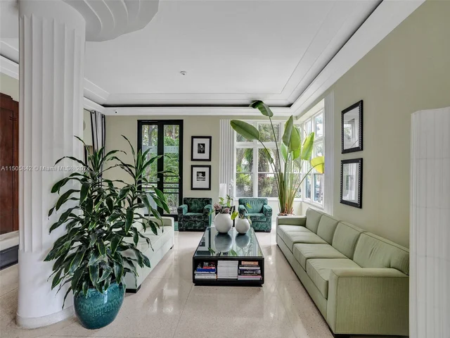 2421 Lake Pancoast Dr # 6A, Miami Beach FL 33140