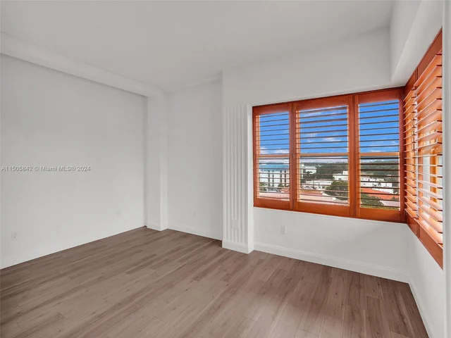 2421 Lake Pancoast Dr # 6A, Miami Beach FL 33140