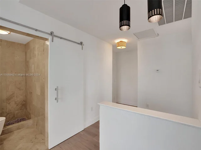 2421 Lake Pancoast Dr # 6A, Miami Beach FL 33140