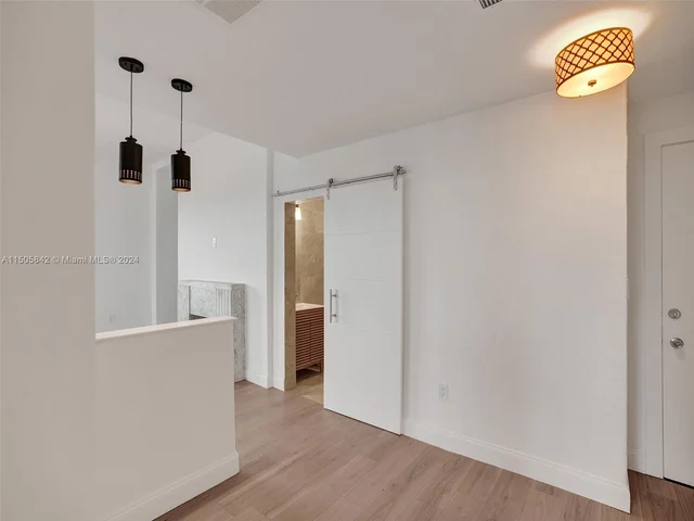 2421 Lake Pancoast Dr # 6A, Miami Beach FL 33140