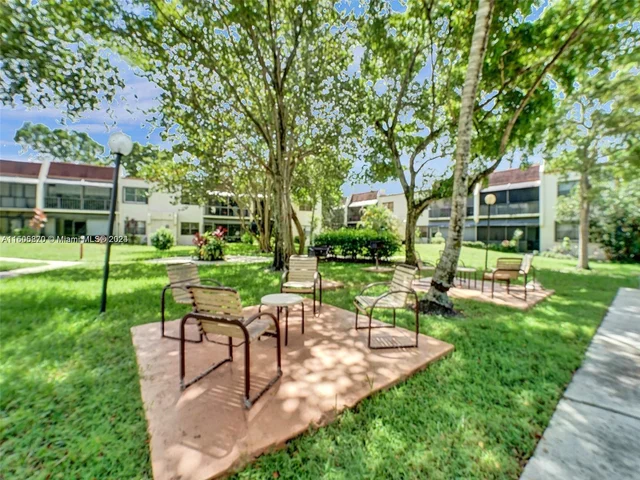 301 N Pine Island Rd # 117, Plantation FL 33324