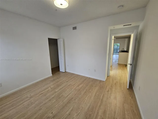 5960 W Sample Rd # 302, Coral Springs FL 33067