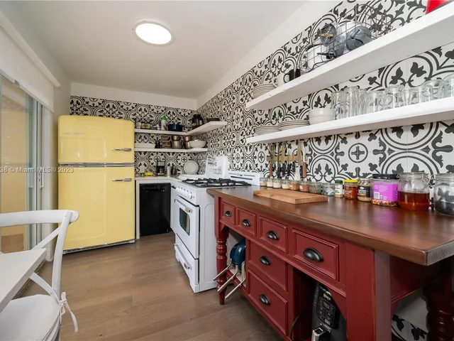 730 Pennsylvania Ave # 503, Miami Beach FL 33139