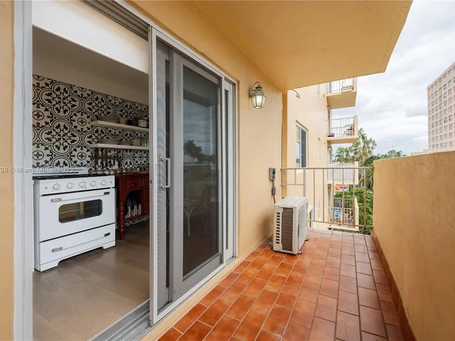 730 Pennsylvania Ave # 503, Miami Beach FL 33139