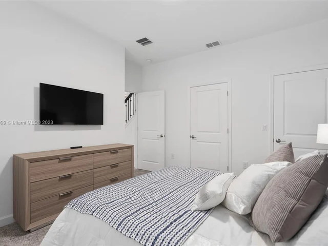 1048 Leader Street # 1048, Davenport FL 33896