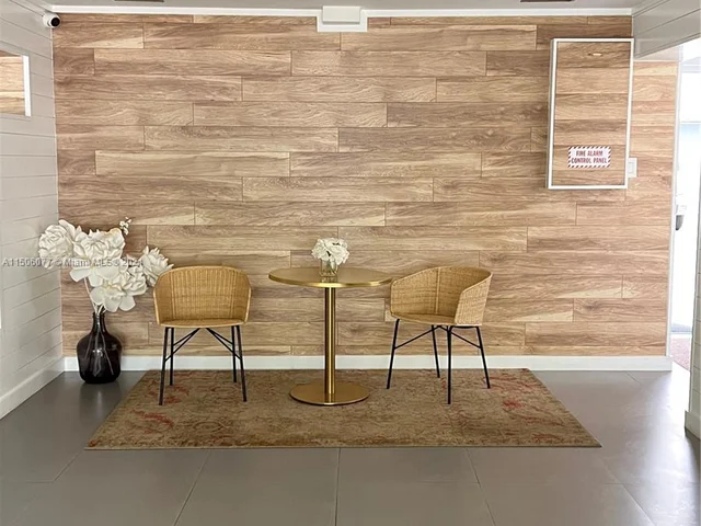 221 Meridian Ave # 305, Miami Beach FL 33139