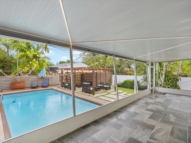 515 Lafayette Dr, Miami Springs FL 33166