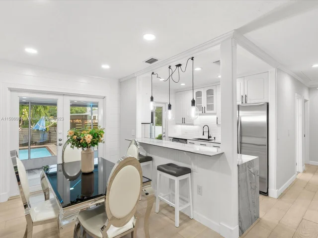 515 Lafayette Dr, Miami Springs FL 33166