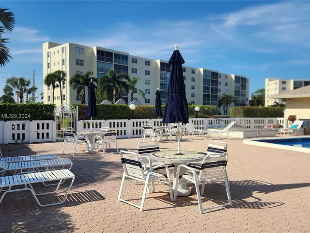 141 SE 3rd Ave # 105, Dania Beach FL 33004