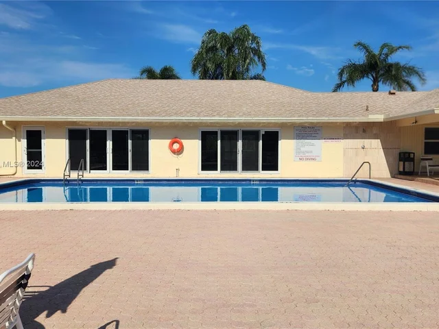 141 SE 3rd Ave # 105, Dania Beach FL 33004