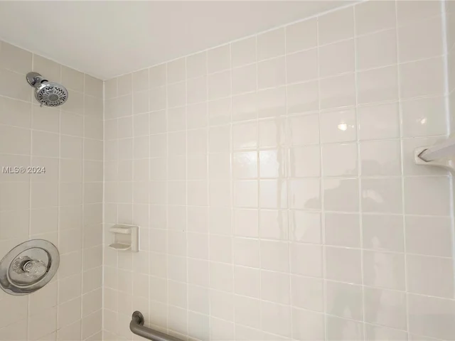 141 SE 3rd Ave # 105, Dania Beach FL 33004