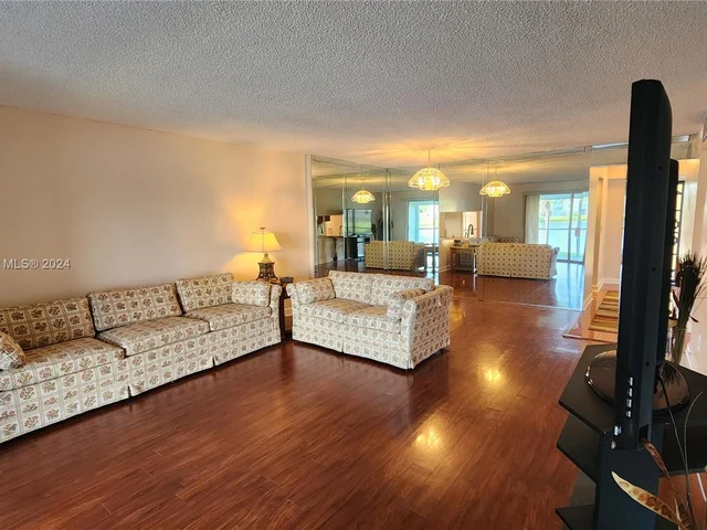 141 SE 3rd Ave # 105, Dania Beach FL 33004