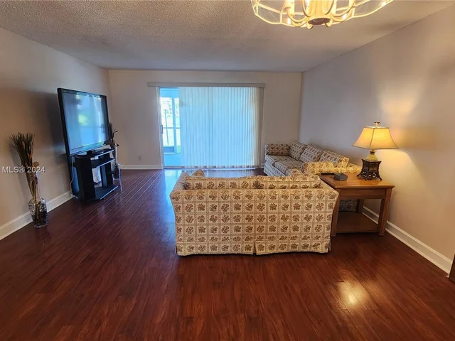 141 SE 3rd Ave # 105, Dania Beach FL 33004