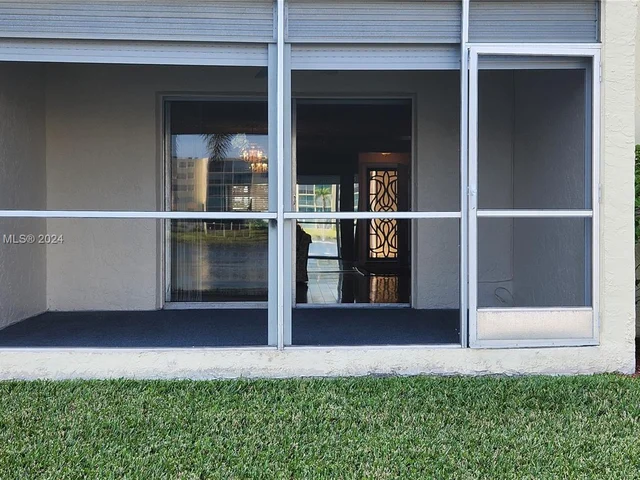 141 SE 3rd Ave # 105, Dania Beach FL 33004