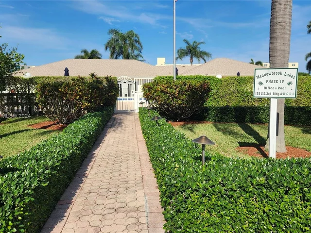 141 SE 3rd Ave # 105, Dania Beach FL 33004