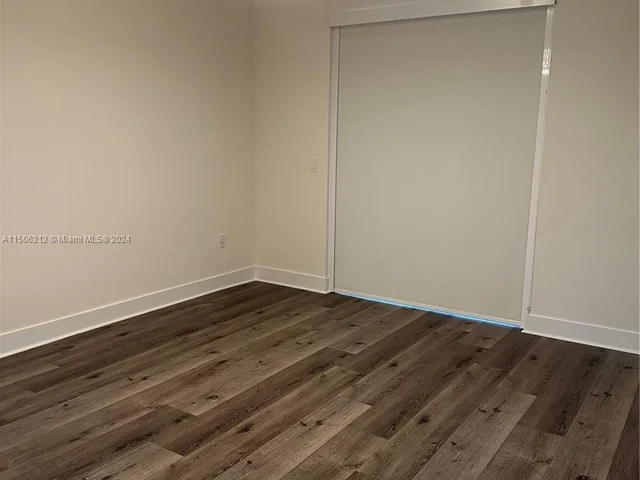 10464 NW 66th St, Doral FL 33178