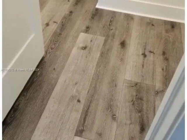 10464 NW 66th St, Doral FL 33178