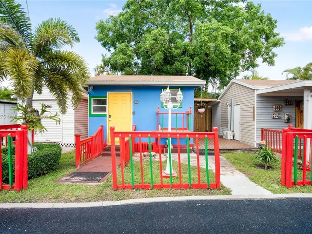 12600 SW 45th St, Miami FL 33175