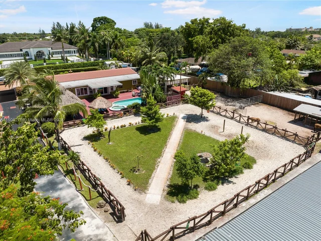 12600 SW 45th St, Miami FL 33175