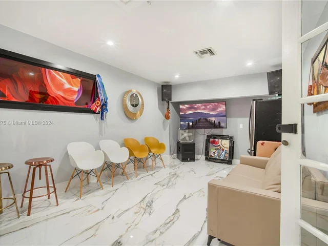 12600 SW 45th St, Miami FL 33175