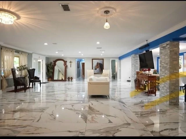 12600 SW 45th St, Miami FL 33175