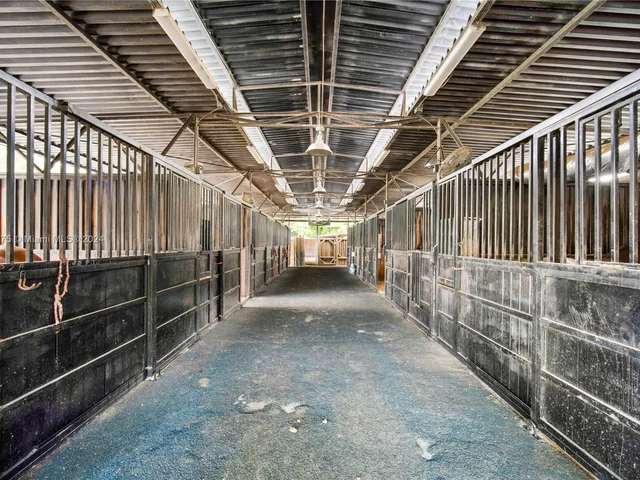 12600 SW 45th St, Miami FL 33175