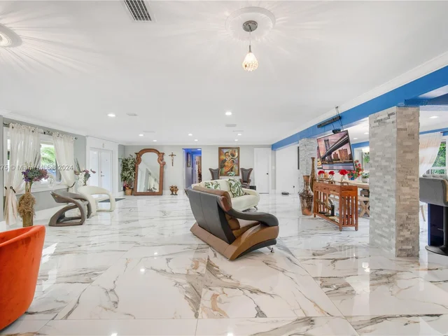 12600 SW 45th St, Miami FL 33175