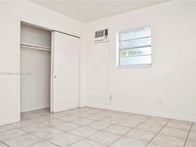 2206 Fillmore St # 6, Hollywood FL 33020