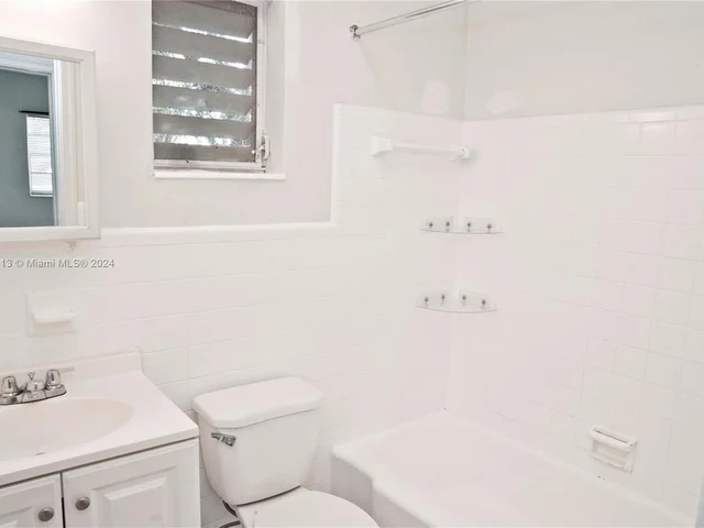 2206 Fillmore St # 6, Hollywood FL 33020