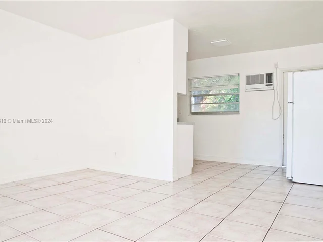 2206 Fillmore St # 6, Hollywood FL 33020