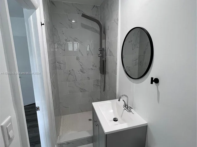 708 SE 6th Ct # 1, Fort Lauderdale FL 33301