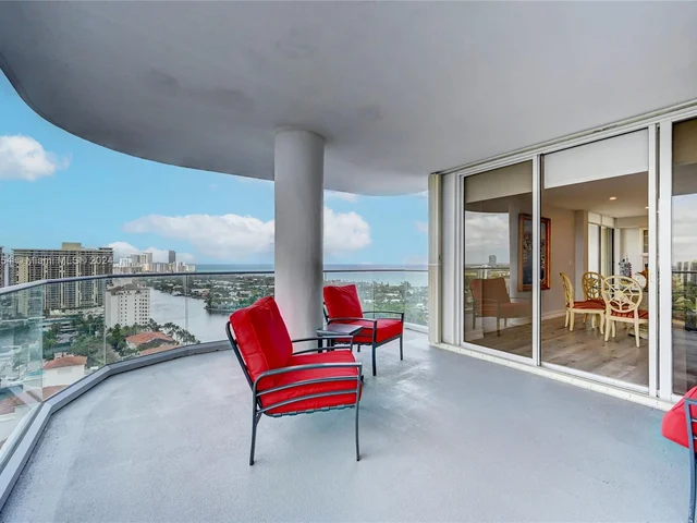 19707 Turnberry Way # 26K, Aventura FL 33180